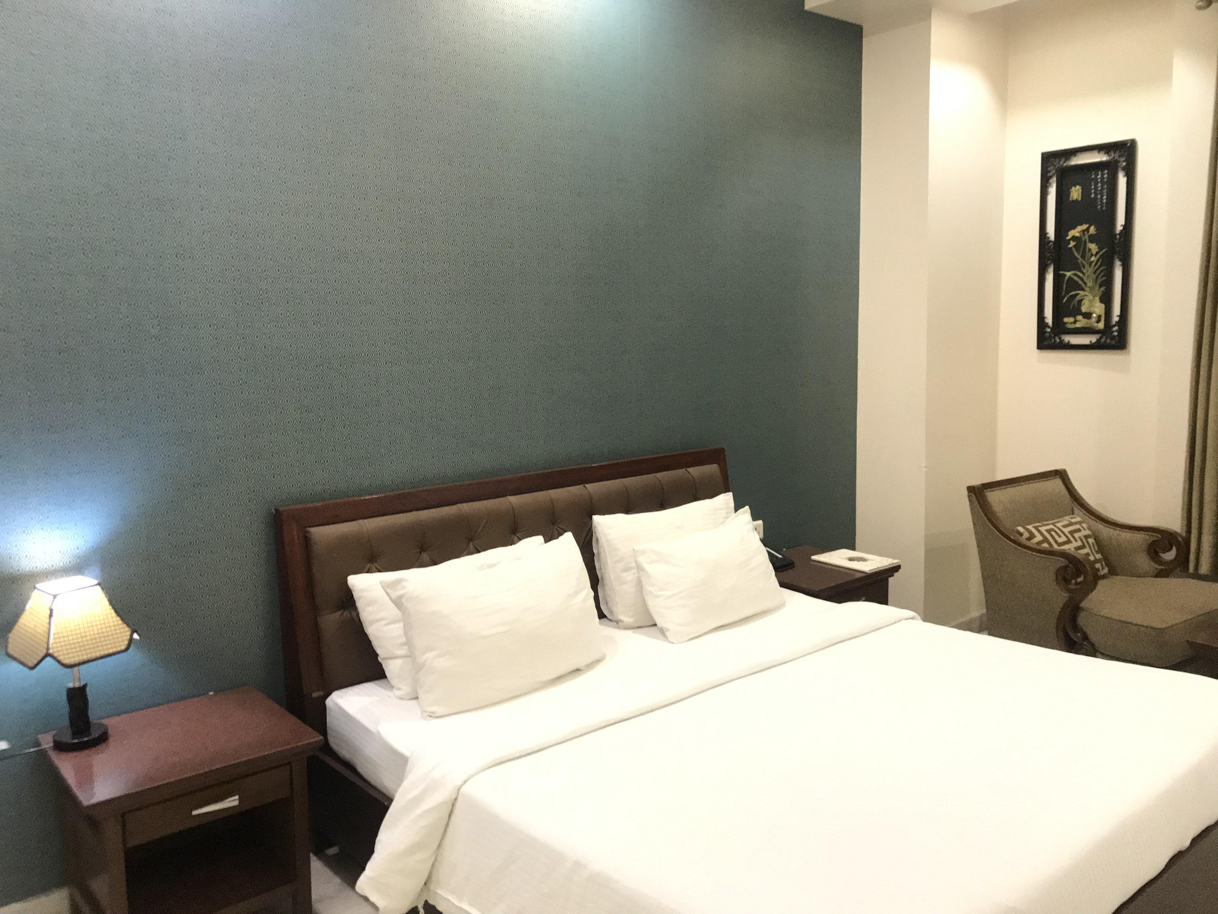 Hotel Leela Grande Карнал Экстерьер фото