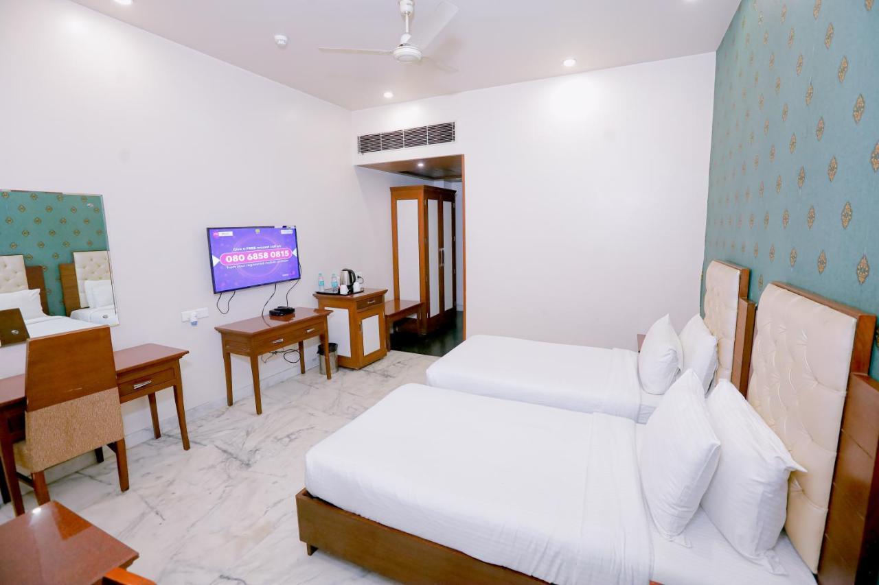 Hotel Leela Grande Карнал Экстерьер фото