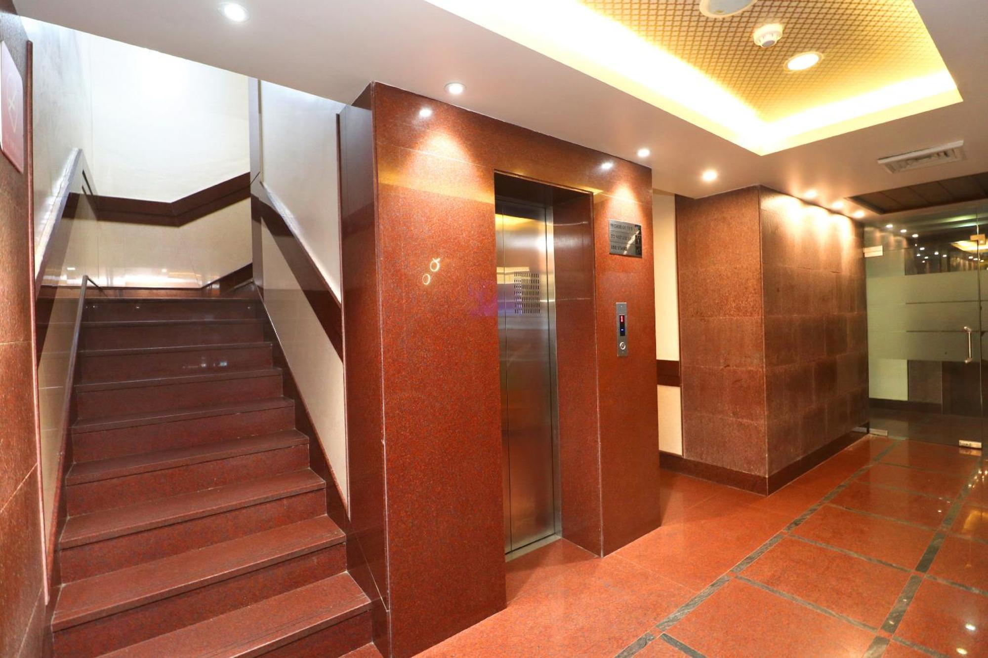 Hotel Leela Grande Карнал Экстерьер фото