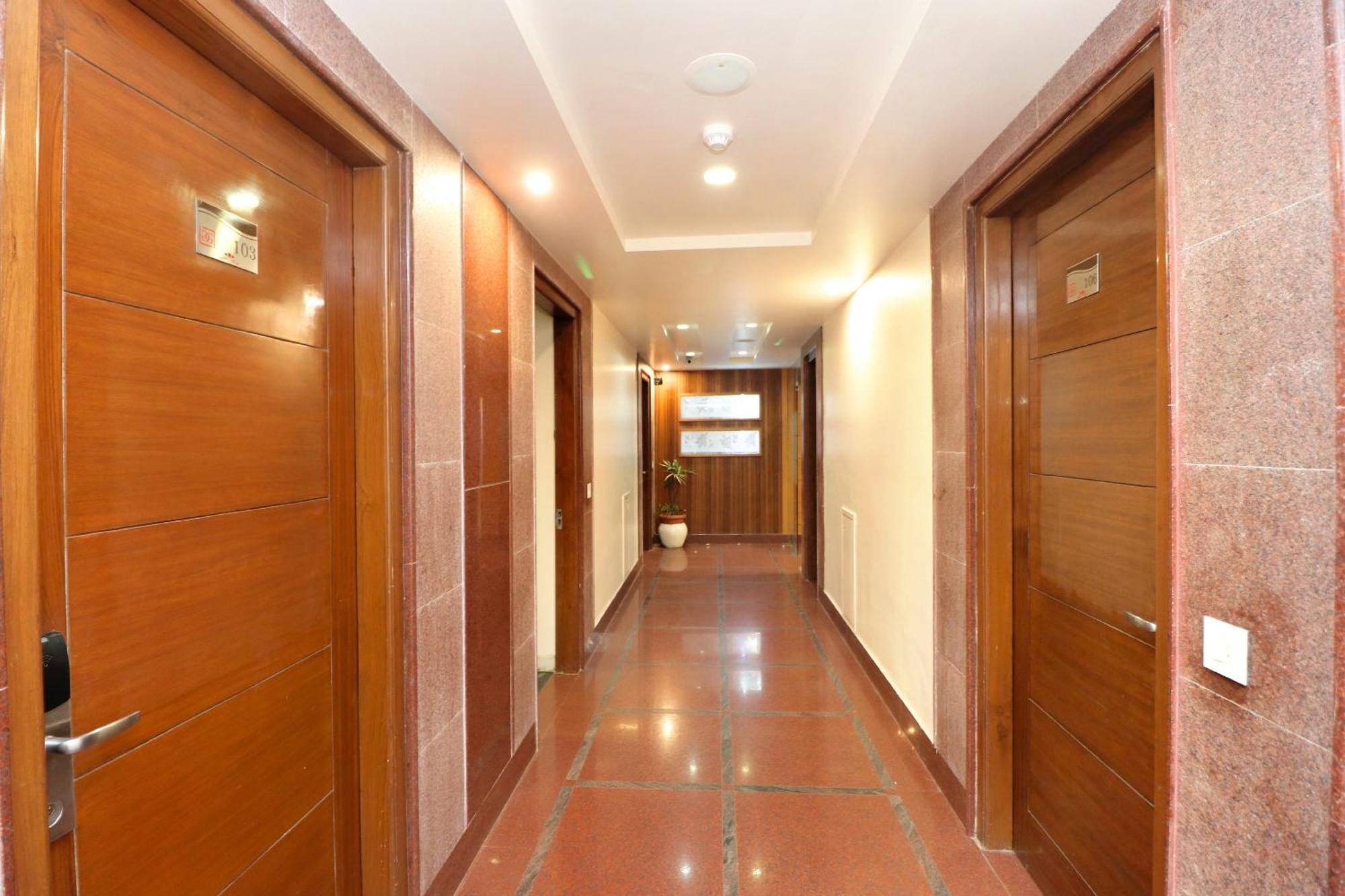Hotel Leela Grande Карнал Экстерьер фото